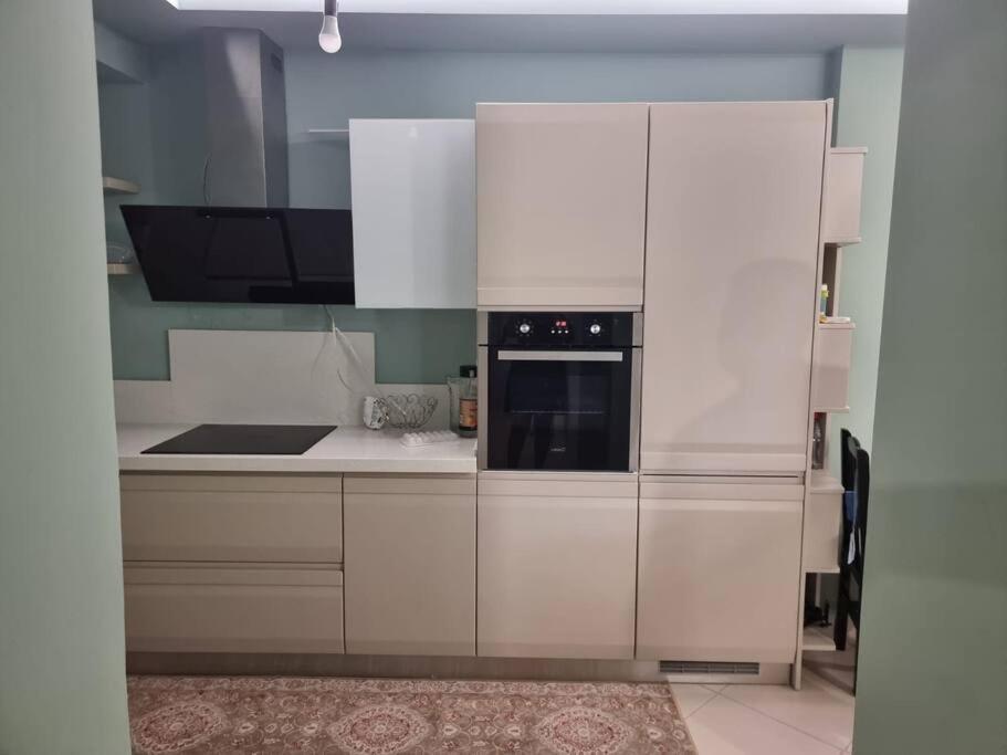 Two Suns Apartament ساراندا المظهر الخارجي الصورة