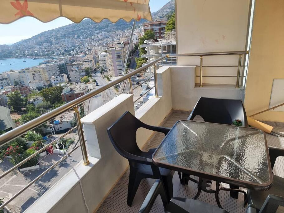 Two Suns Apartament ساراندا المظهر الخارجي الصورة