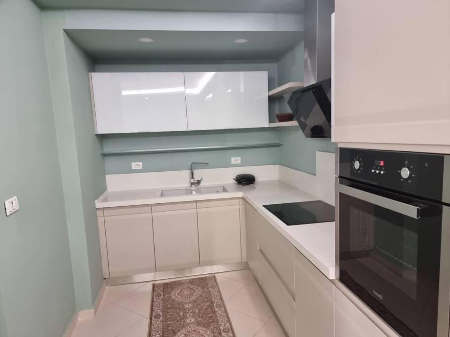 Two Suns Apartament ساراندا المظهر الخارجي الصورة