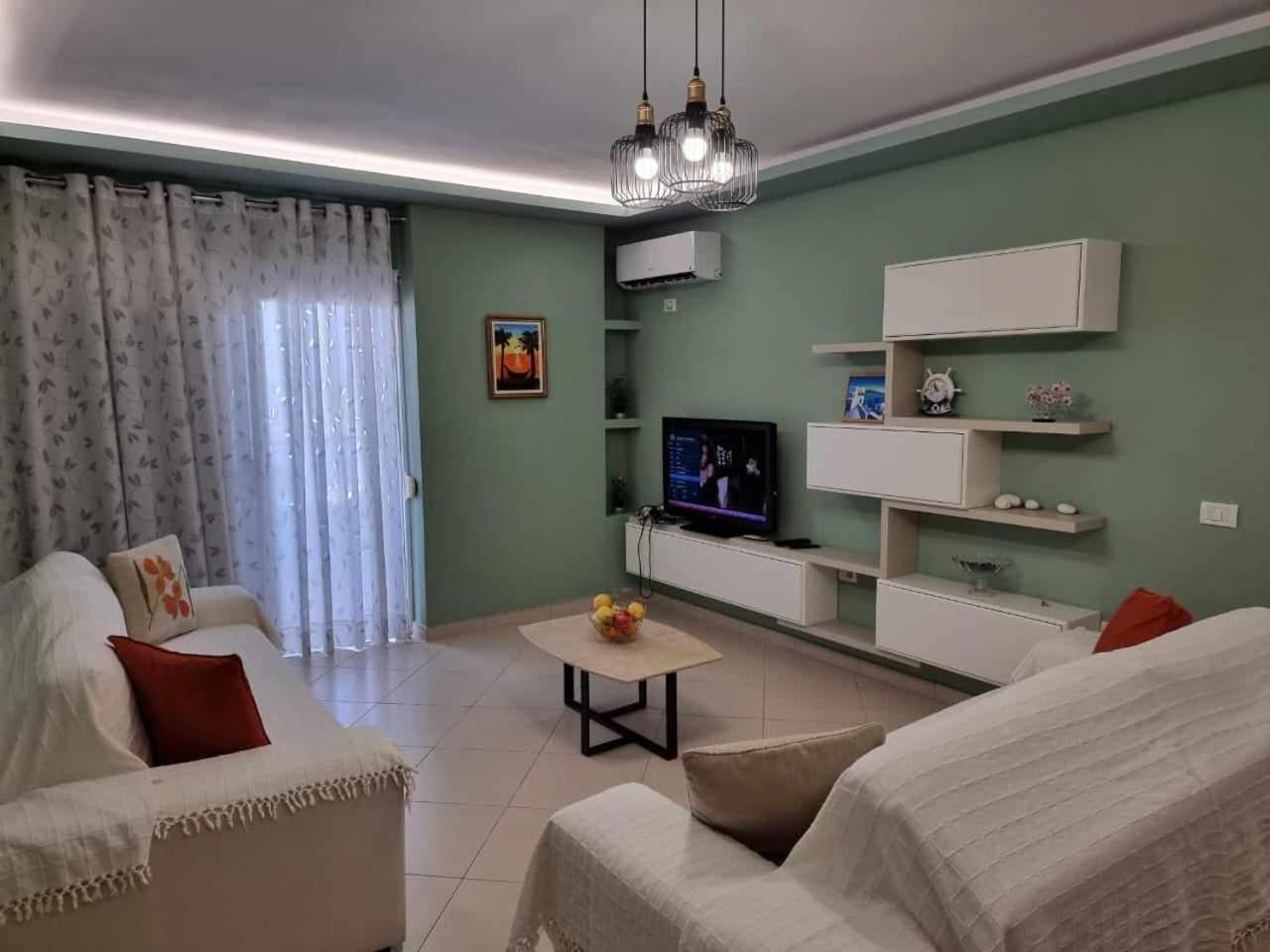 Two Suns Apartament ساراندا المظهر الخارجي الصورة